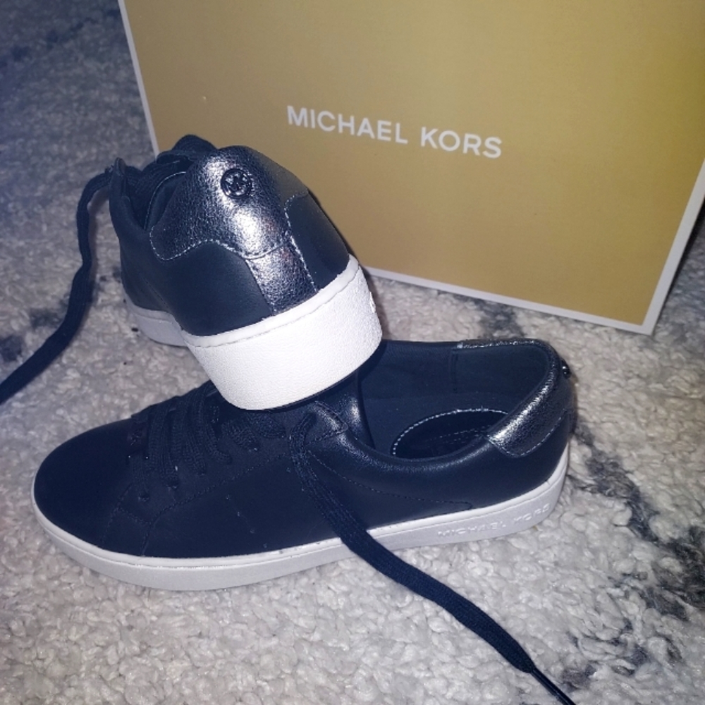 Michael Kors Shoes Size 7